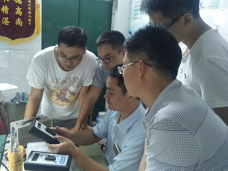 PCB電路板上設(shè)置測試點