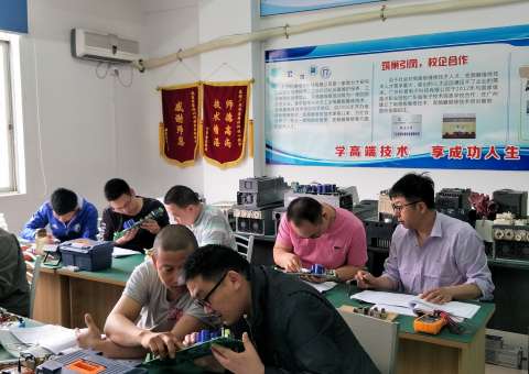 怎樣維修電路板？該準(zhǔn)備哪些維修工具